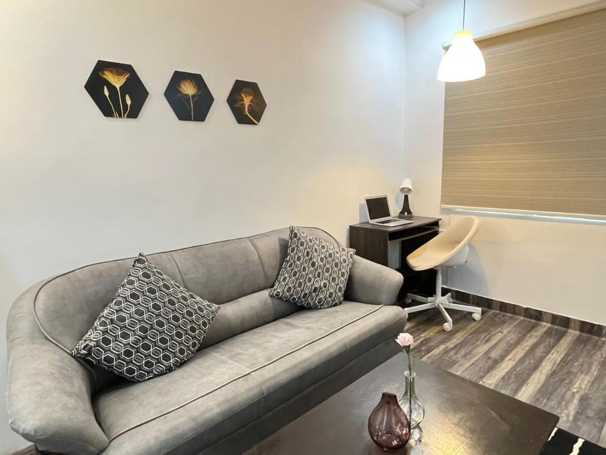 Bedchambers Serviced Apartments, Hyderabad Exterior photo